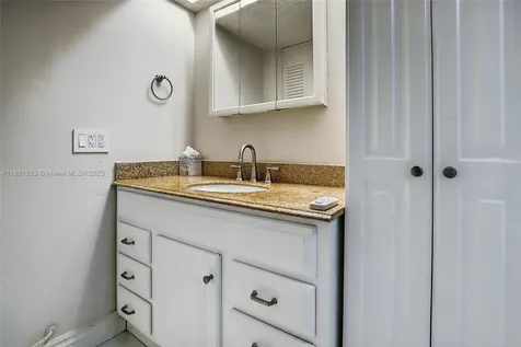 8941 NW 26th Place Sunrise FL 33322