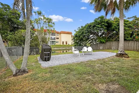 8941 NW 26th Place Sunrise FL 33322