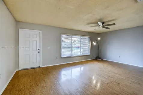 8941 NW 26th Place Sunrise FL 33322