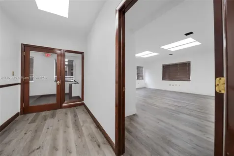 3465 SW 8th Street Miami FL 33135