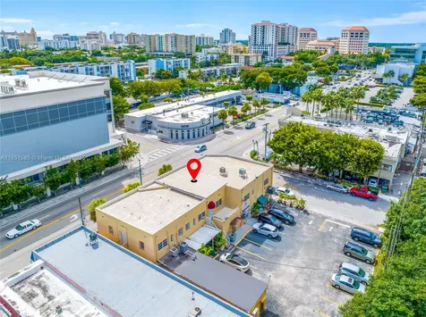 3465 SW 8th Street Miami FL 33135