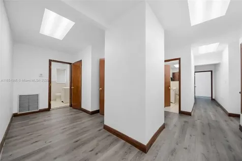 3465 SW 8th Street Miami FL 33135