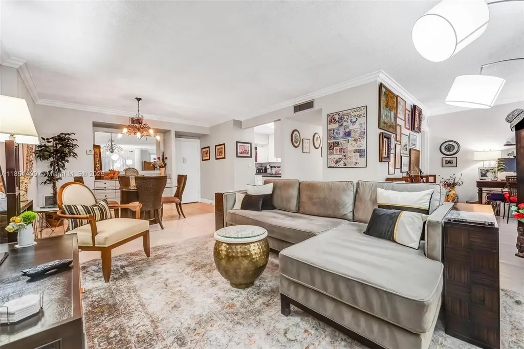 4330 Hillcrest Drive Hollywood FL 33021