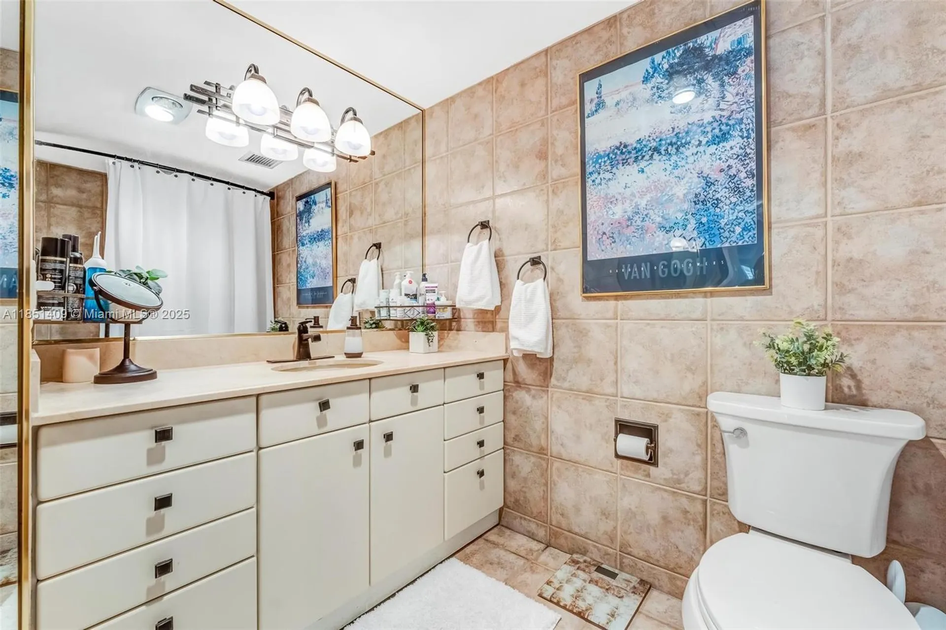 4330 Hillcrest Drive Hollywood FL 33021