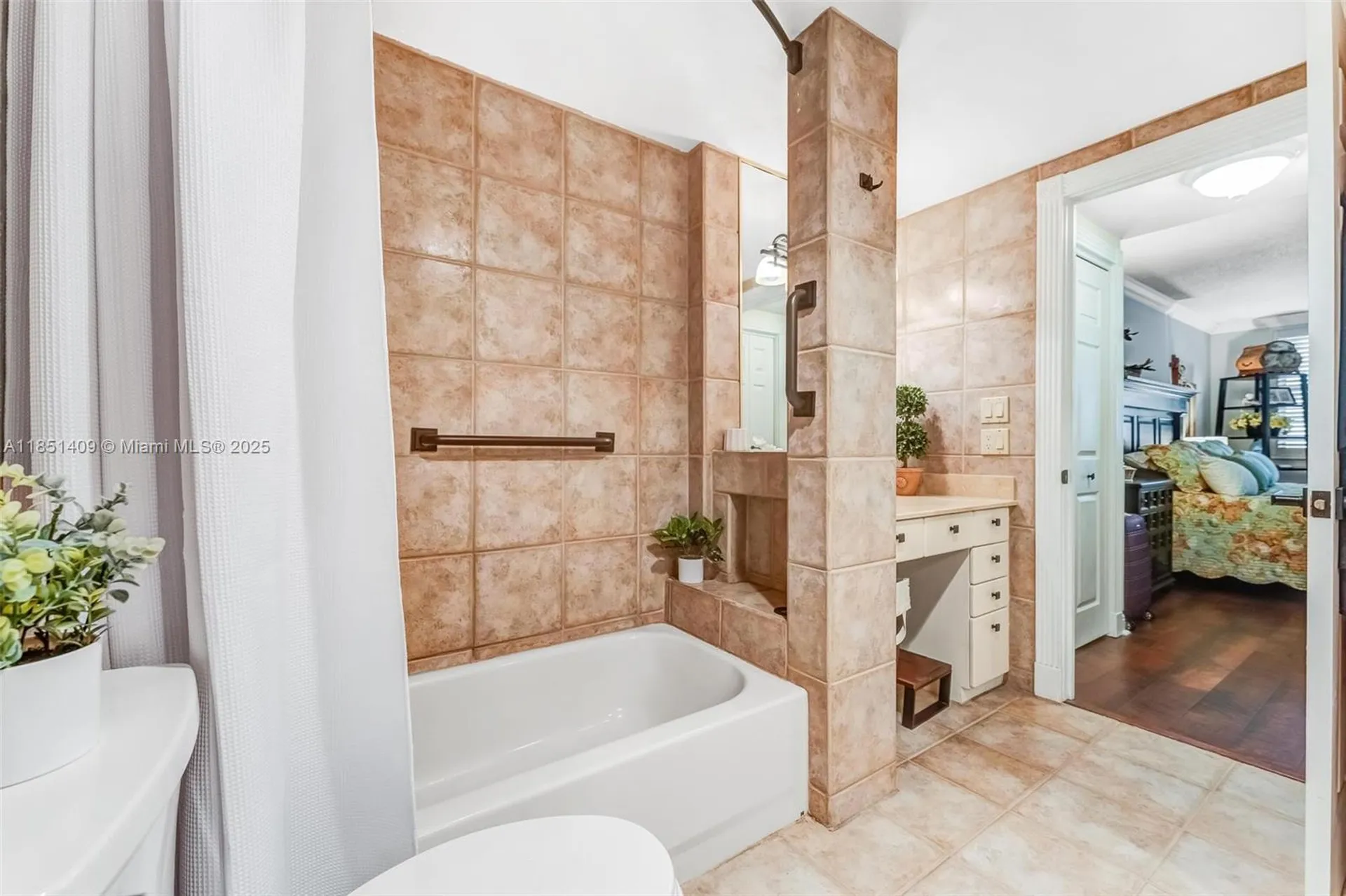 4330 Hillcrest Drive Hollywood FL 33021