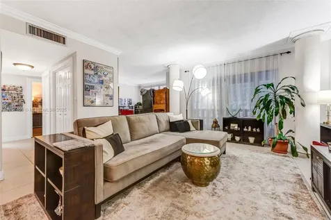 4330 Hillcrest Drive Hollywood FL 33021
