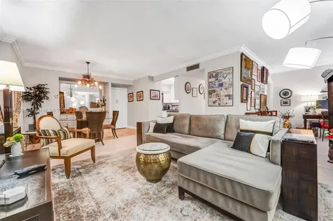 4330 Hillcrest Drive Hollywood FL 33021