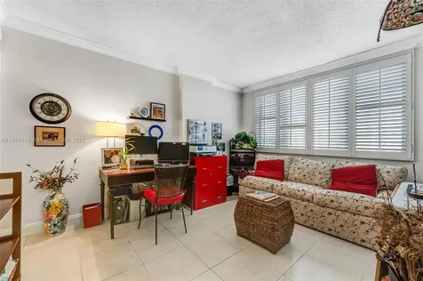 4330 Hillcrest Drive Hollywood FL 33021