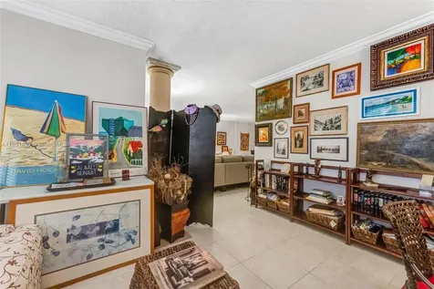 4330 Hillcrest Drive Hollywood FL 33021