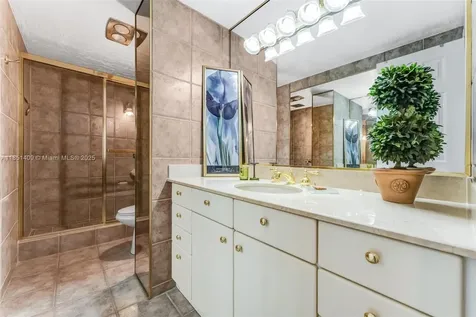 4330 Hillcrest Drive Hollywood FL 33021