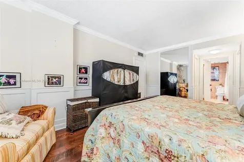 4330 Hillcrest Drive Hollywood FL 33021