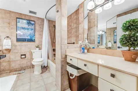4330 Hillcrest Drive Hollywood FL 33021