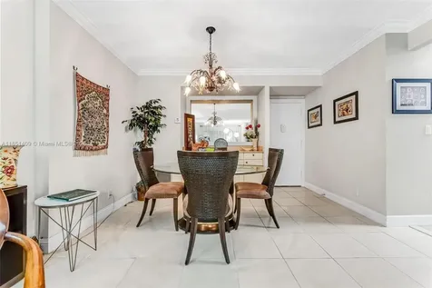 4330 Hillcrest Drive Hollywood FL 33021