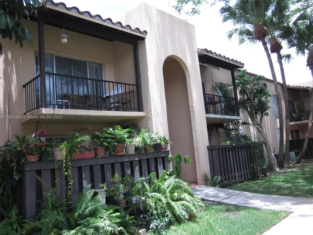 10810 N Kendall Drive Miami FL 33176