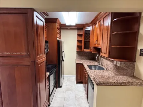 10810 N Kendall Drive Miami FL 33176