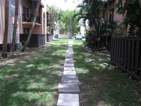 10810 N Kendall Drive Miami FL 33176