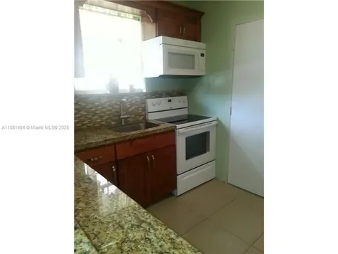 321 NW 13th Avenue Miami FL 33125