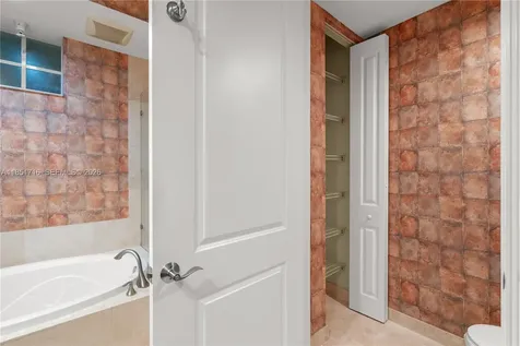 3055 NW 126th Avenue Sunrise FL 33323