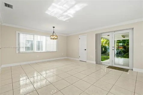 8230 SW 45th Street Miami FL 33155