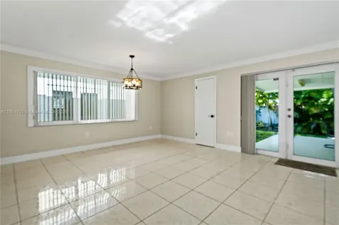 8230 SW 45th Street Miami FL 33155