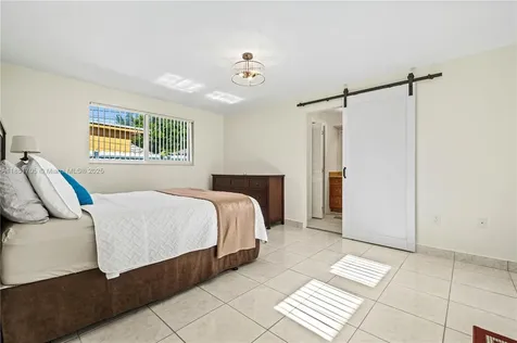 8230 SW 45th Street Miami FL 33155