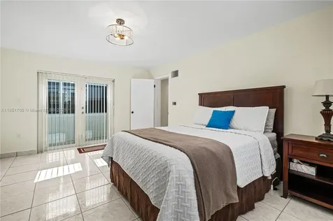 8230 SW 45th Street Miami FL 33155