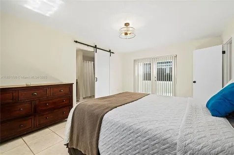 8230 SW 45th Street Miami FL 33155