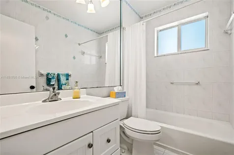 8230 SW 45th Street Miami FL 33155
