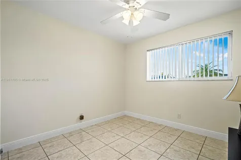 8230 SW 45th Street Miami FL 33155