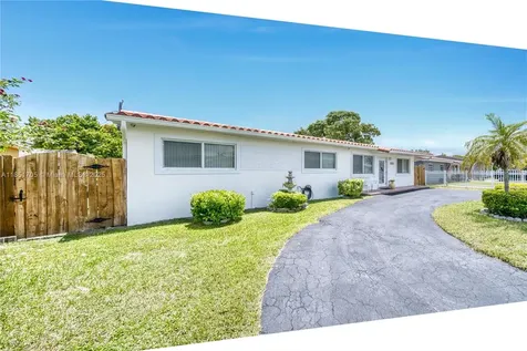 8230 SW 45th Street Miami FL 33155