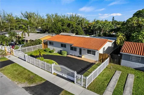 8230 SW 45th Street Miami FL 33155