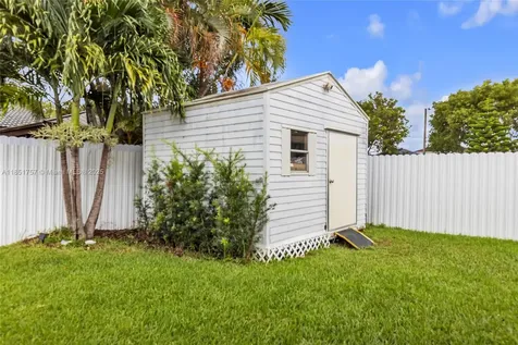 17880 SW 155th Court Miami FL 33187