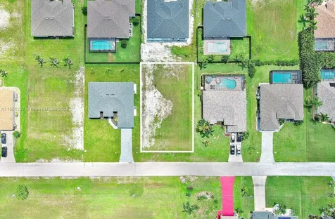 1025 NW 35th Place Cape Coral FL 33993