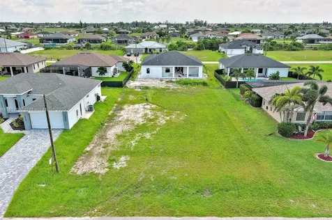 1025 NW 35th Place Cape Coral FL 33993