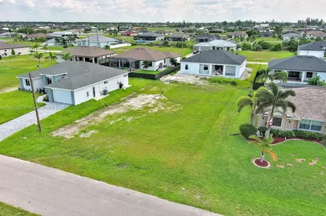 1025 NW 35th Place Cape Coral FL 33993