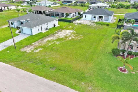 1025 NW 35th Place Cape Coral FL 33993