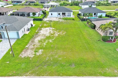 1025 NW 35th Place Cape Coral FL 33993