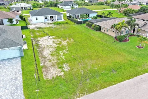 1025 NW 35th Place Cape Coral FL 33993