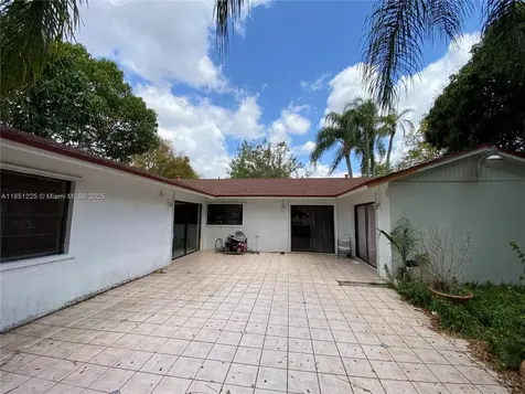 14902 SW 65th Terrace Miami FL 33193