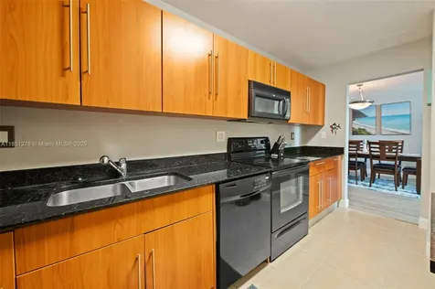 3000 S Ocean Drive Hollywood FL 33019