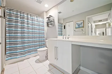 3000 S Ocean Drive Hollywood FL 33019