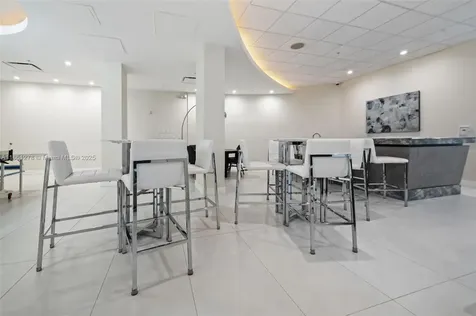 3000 S Ocean Drive Hollywood FL 33019