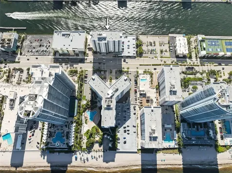 3000 S Ocean Drive Hollywood FL 33019