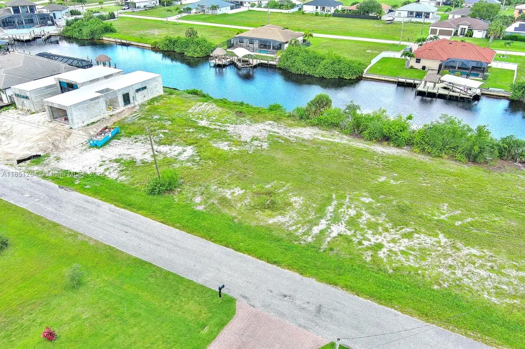 1228 NW 34th Avenue Cape Coral FL 33993