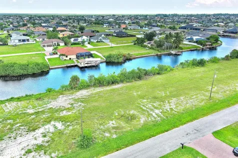 1228 NW 34th Avenue Cape Coral FL 33993