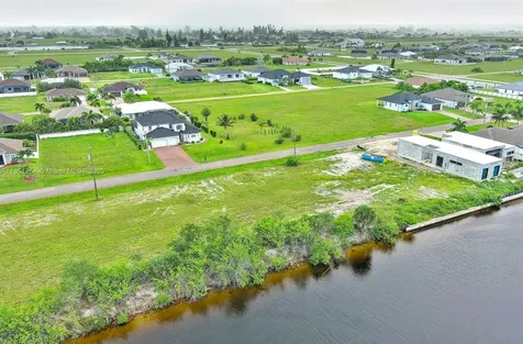 1228 NW 34th Avenue Cape Coral FL 33993