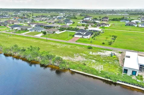 1228 NW 34th Avenue Cape Coral FL 33993