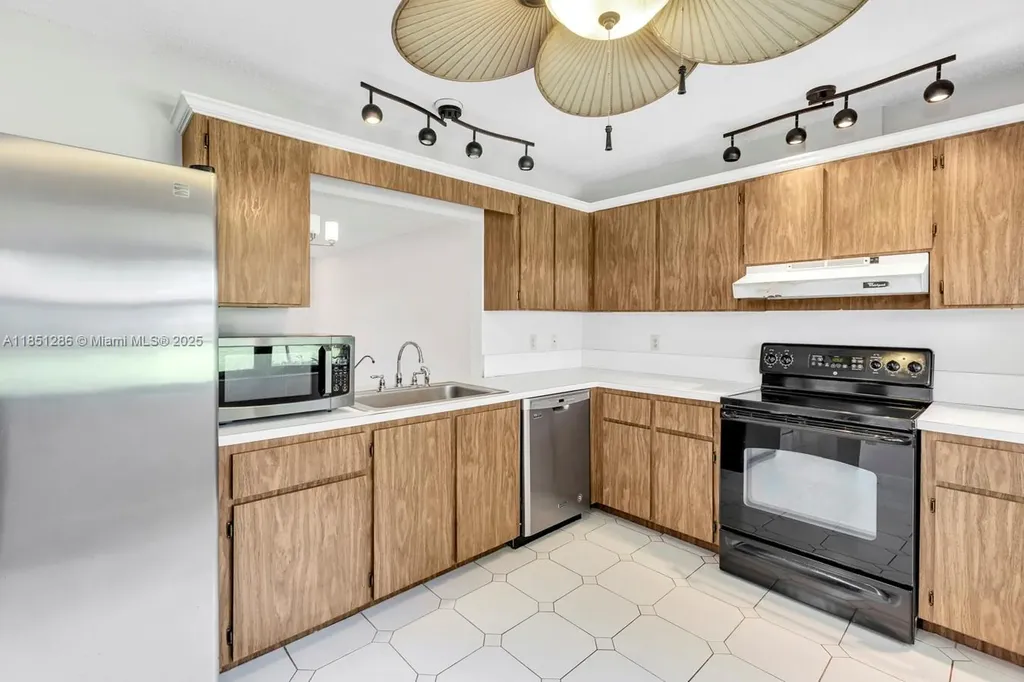 23393 Barlake Drive Boca Raton FL 33433