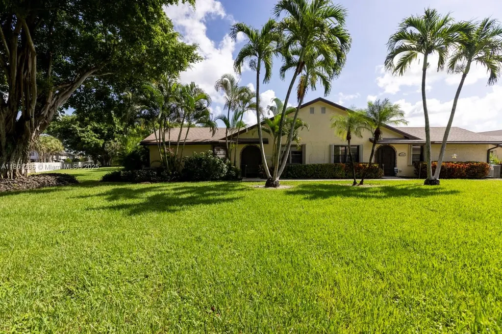 23393 Barlake Drive Boca Raton FL 33433