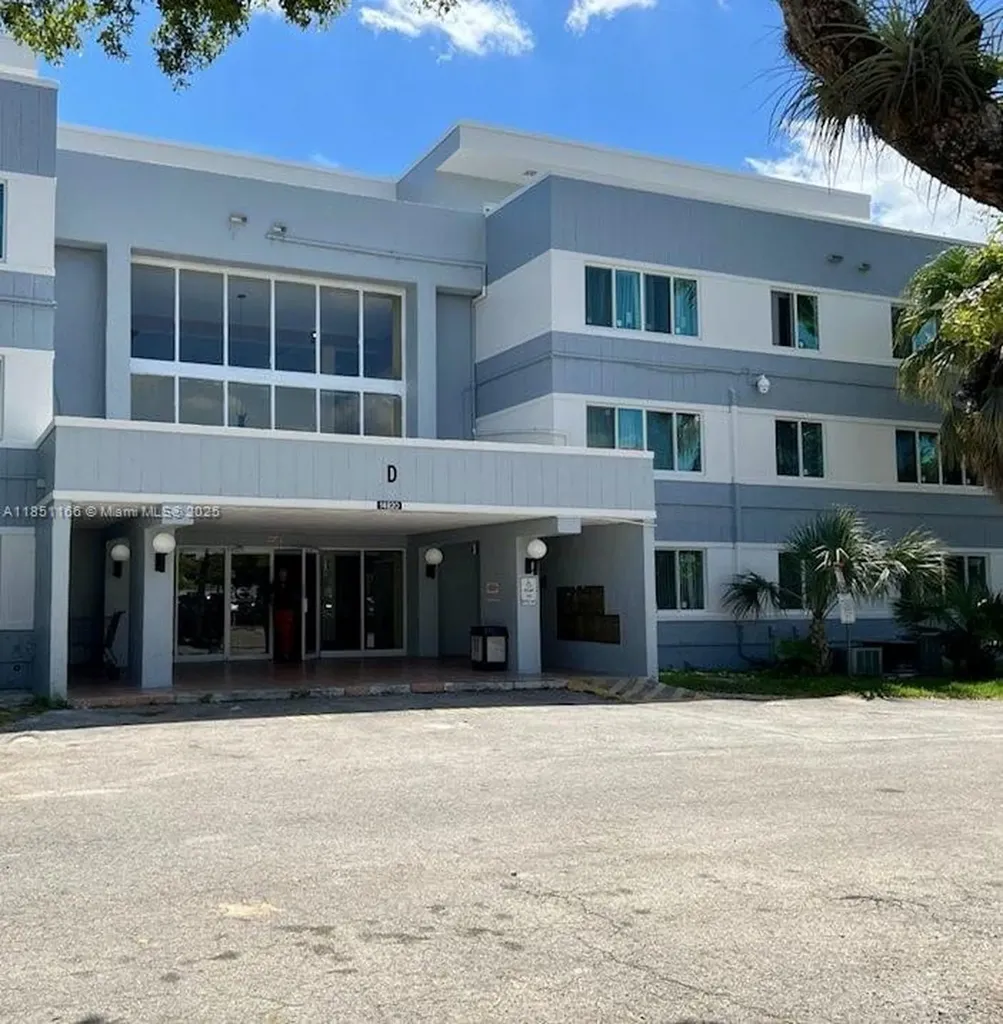 14820 Naranja Lakes Boulevard Homestead FL 33032
